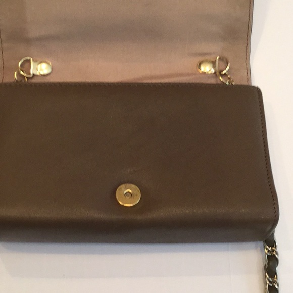 JENNIFER MOORE GENUINE LEATHER BROWN POCKETBOOK - Picture 6 of 7